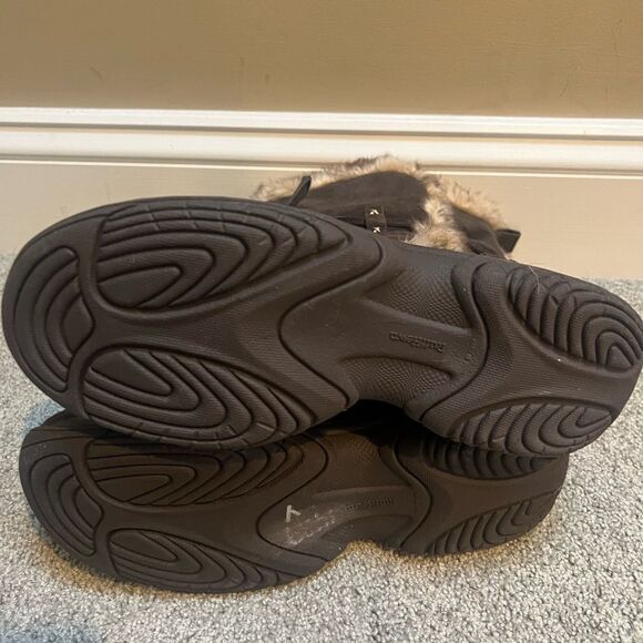 Ruff hewn new suede fur lined winter boots. Sz 9 - Picture 5 of 6